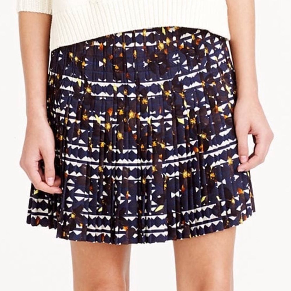 Crew pleated lattice skirt in hidden floral 00